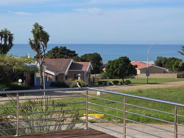 3 Bedroom Property for Sale in Wavecrest Eastern Cape